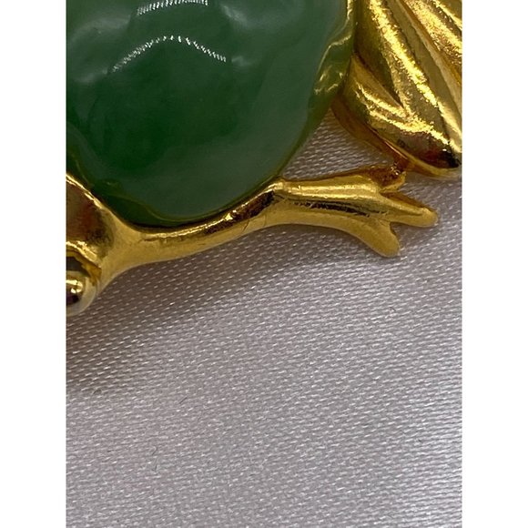 KJL signed Frog Brooch Green Stone iin Metal Gold Plate Mount Good Condition - Picture 4 of 9